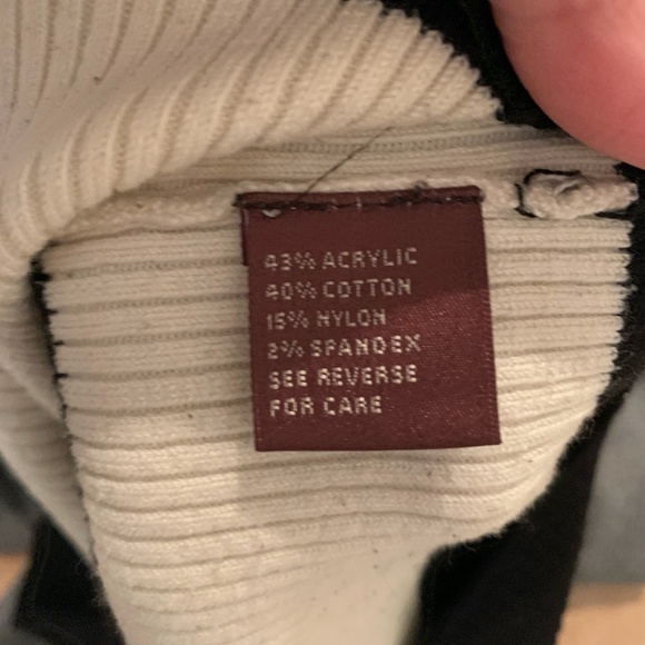 525 America Women's Turtleneck Sweater Medium - Picture 5 of 6